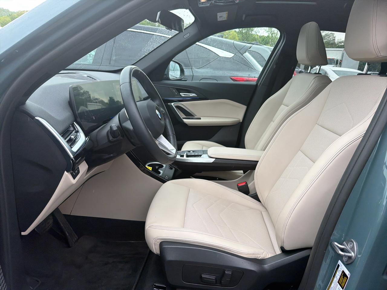BMW X1 xDrive28i Sports Activity Vehicle 2023