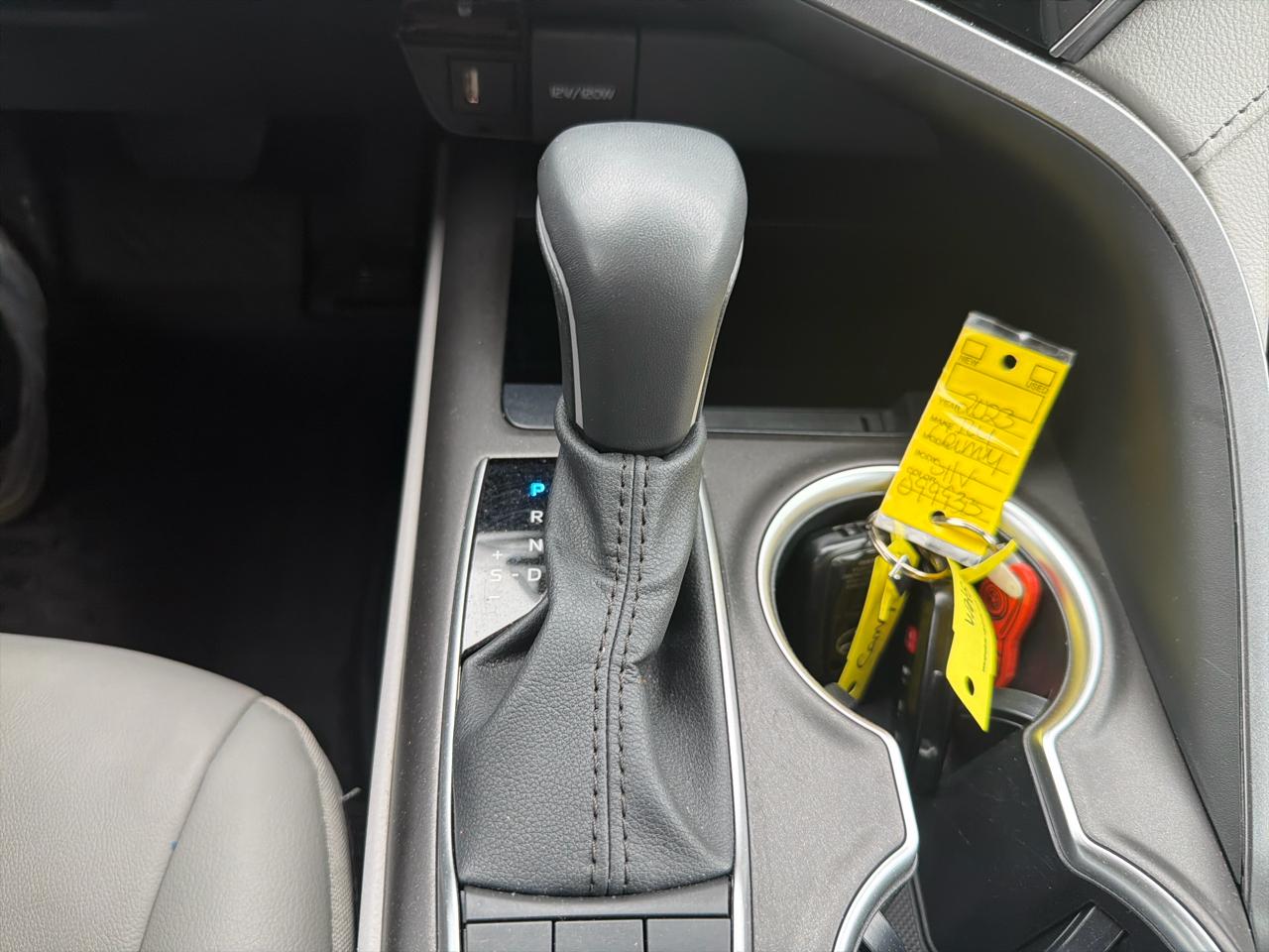 Toyota Camry XLE Auto AWD (Natl) 2023