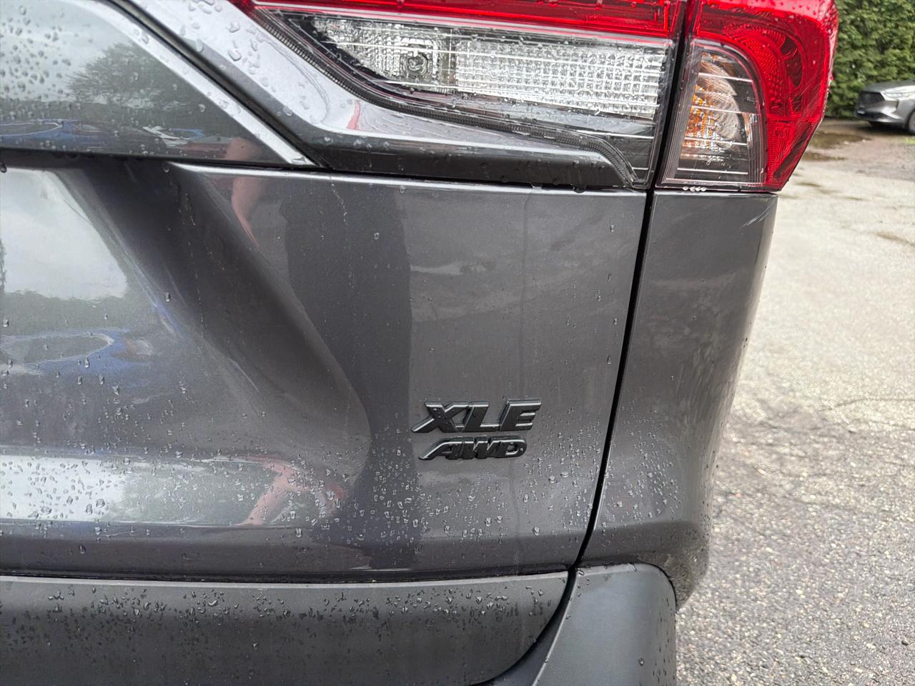 Toyota RAV4 XLE Premium AWD (Natl) 2023