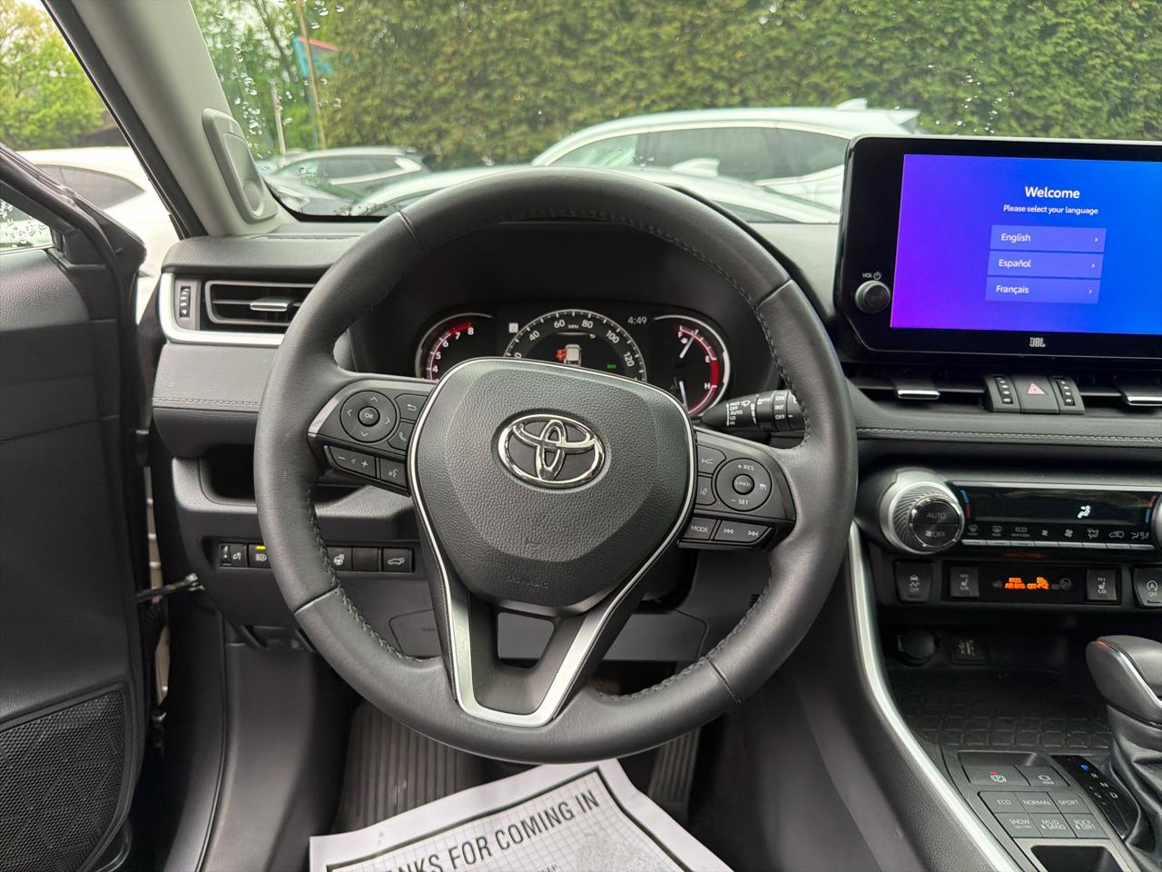 Toyota RAV4 XLE Premium AWD (Natl) 2023