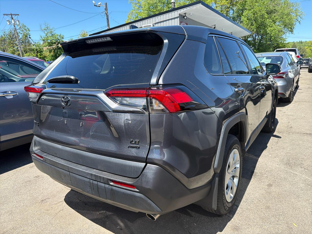 Toyota RAV4 LE AWD (Natl) 2023