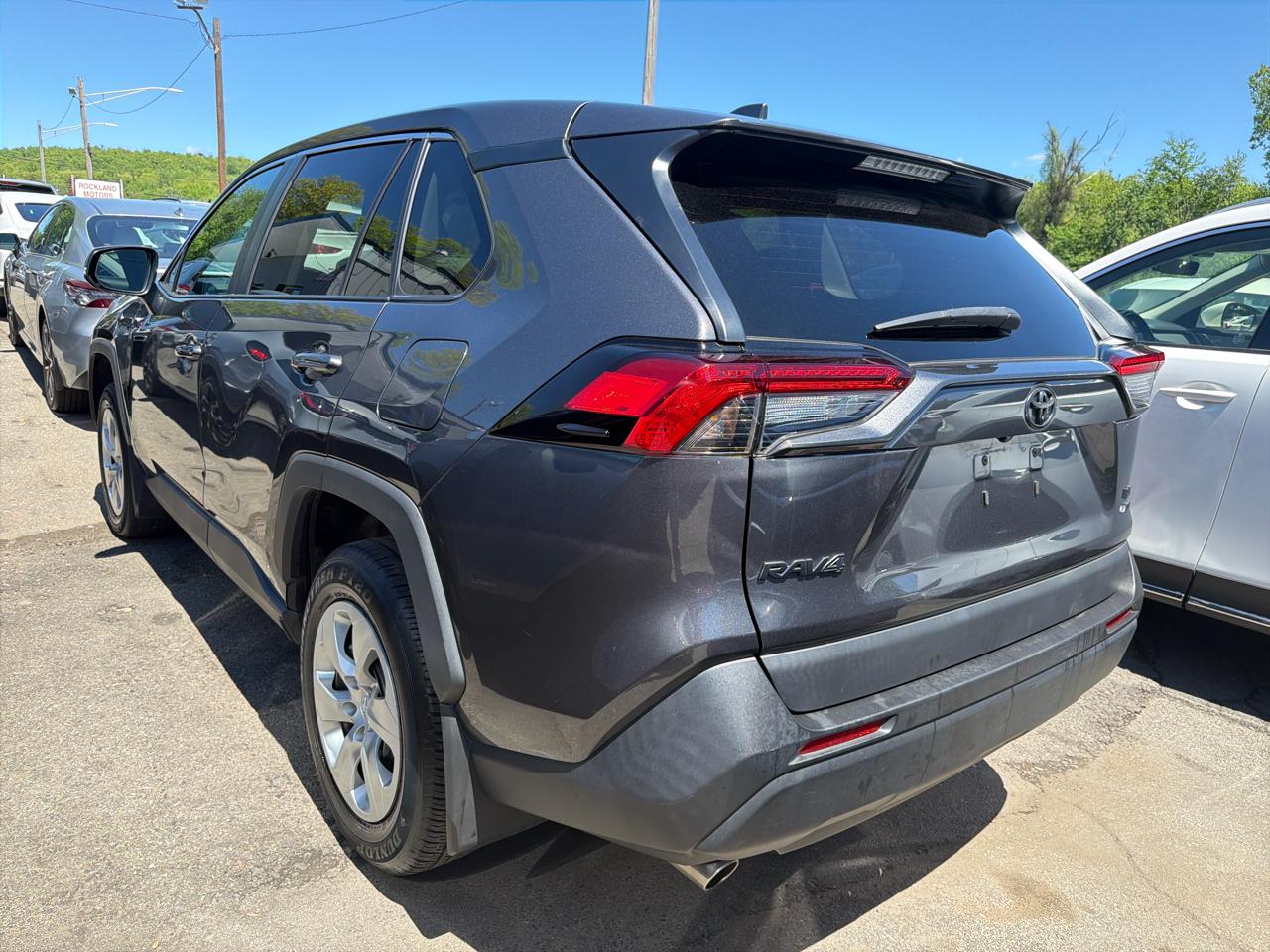 Toyota RAV4 LE AWD (Natl) 2023
