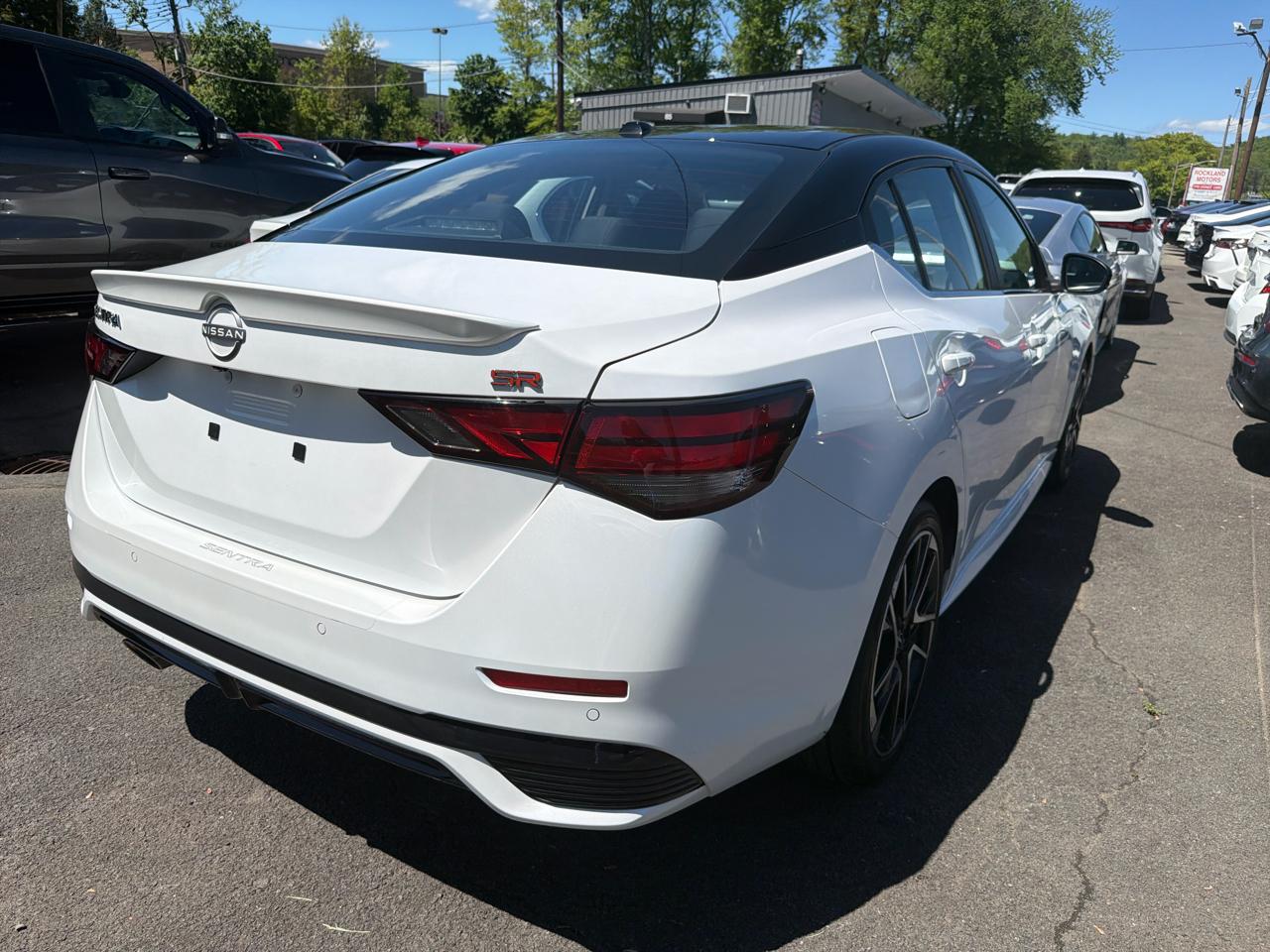 Nissan Sentra SR CVT 2024