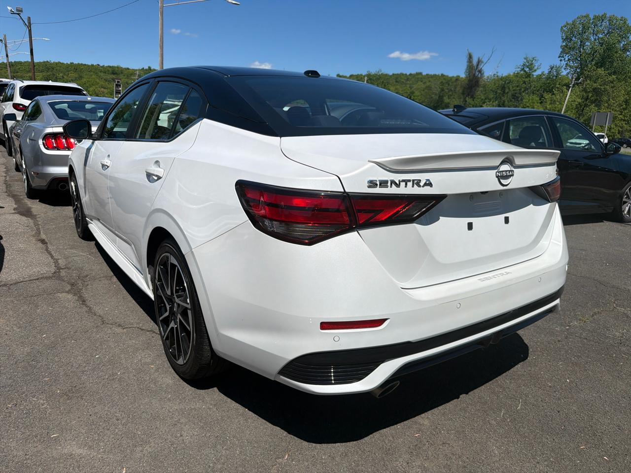 Nissan Sentra SR CVT 2024