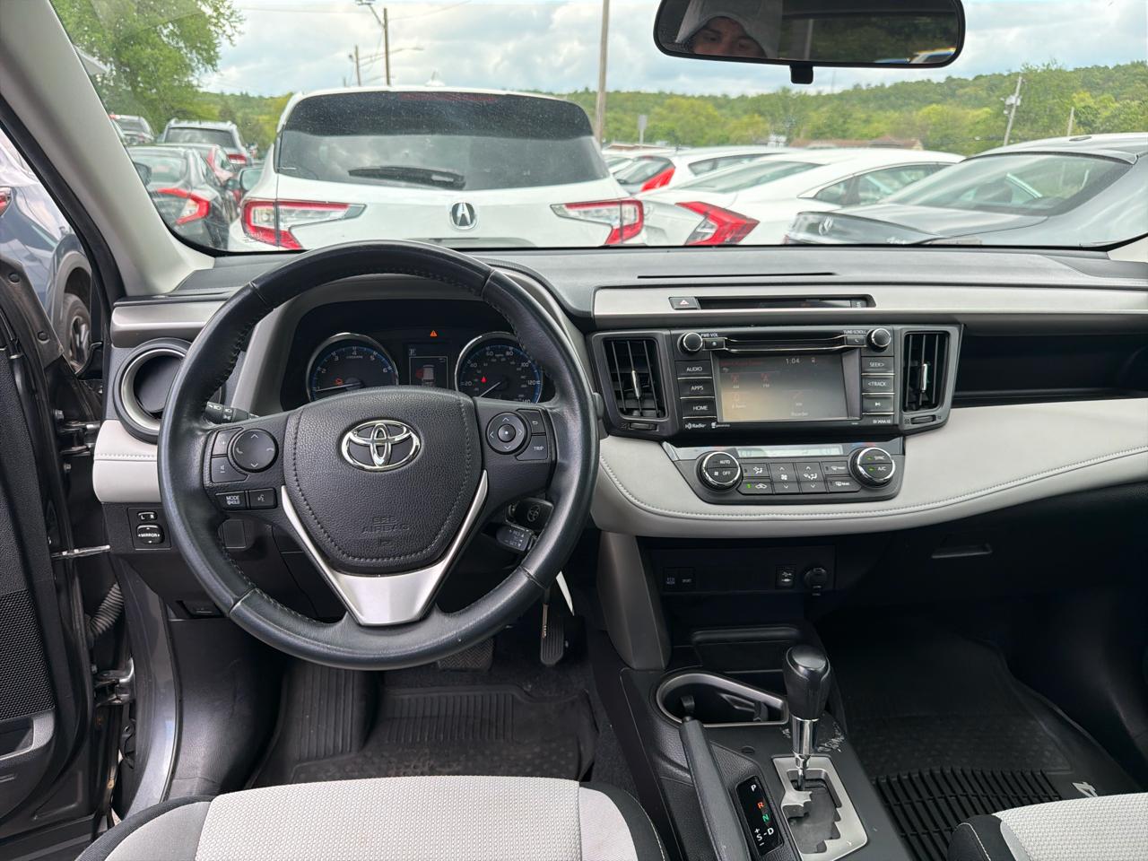 Toyota RAV4 AWD 4dr XLE (Natl) 2016