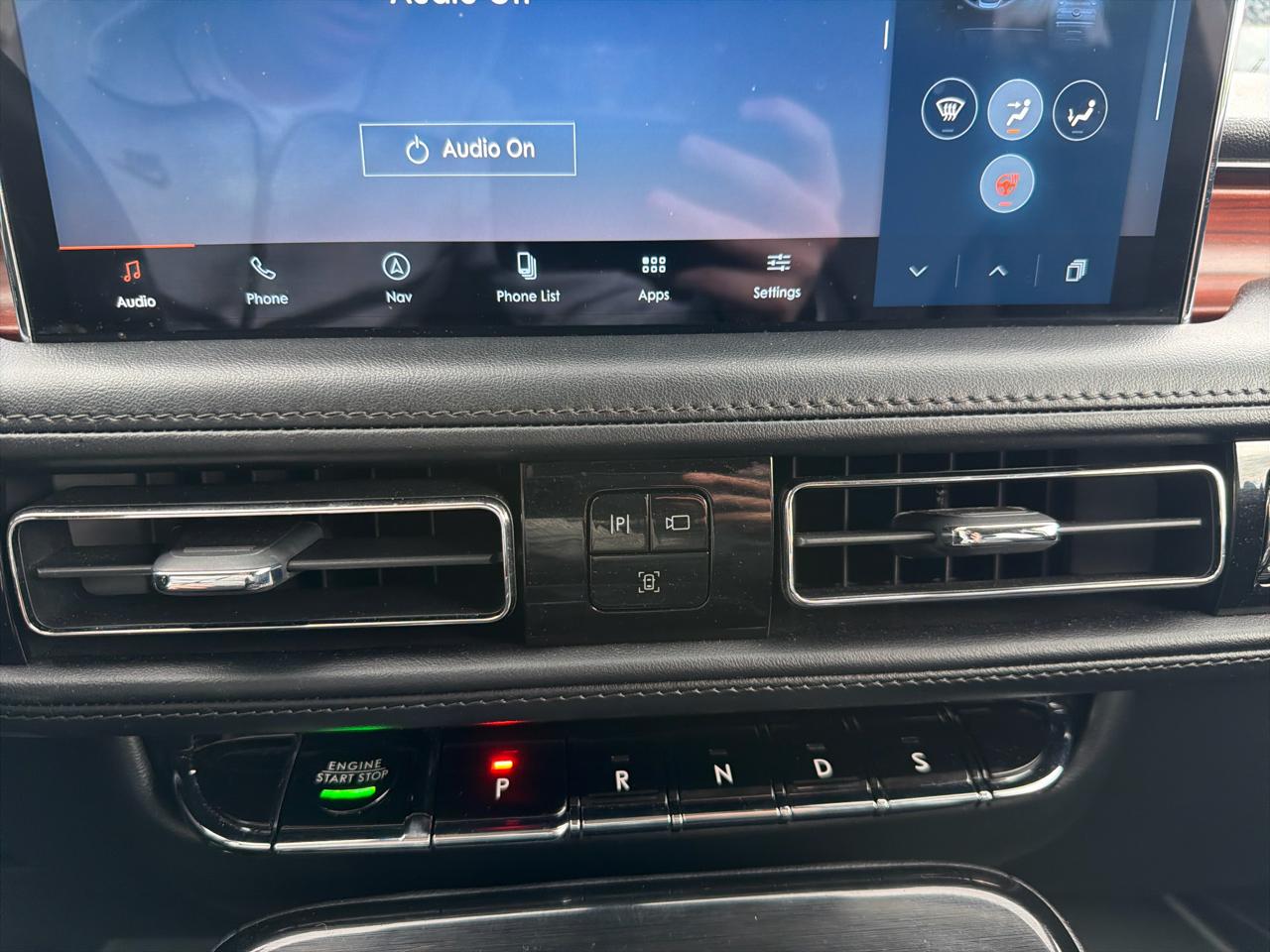 Lincoln Nautilus Reserve AWD 2022