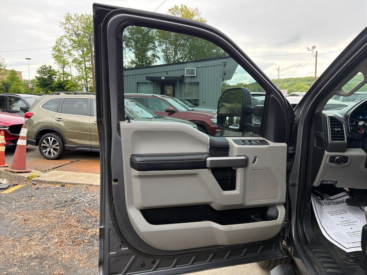 Ford Super Duty F-250 SRW King Ranch 4WD Crew Cab 8' Box 2021