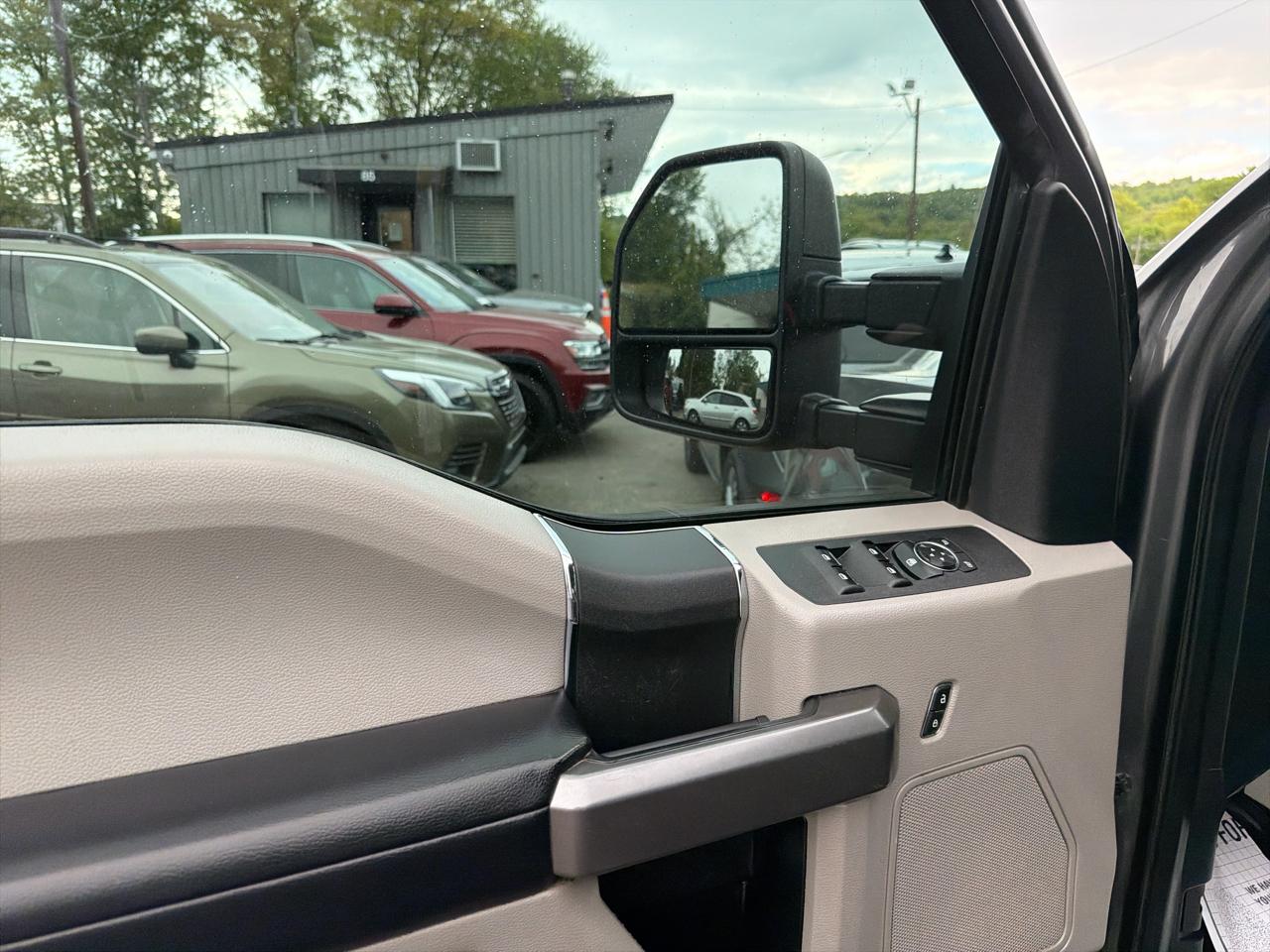Ford Super Duty F-250 SRW King Ranch 4WD Crew Cab 8' Box 2021
