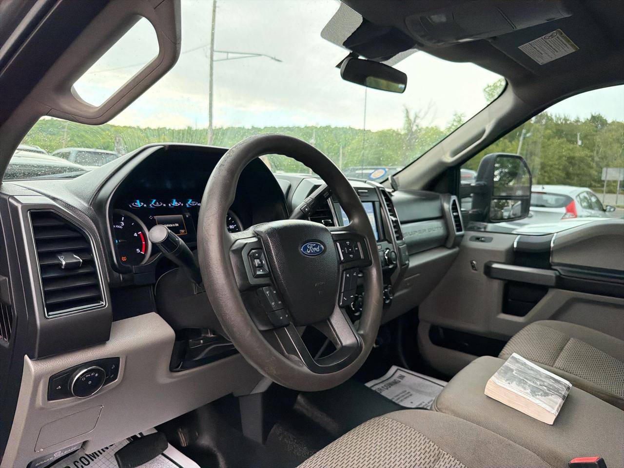 Ford Super Duty F-250 SRW King Ranch 4WD Crew Cab 8' Box 2021
