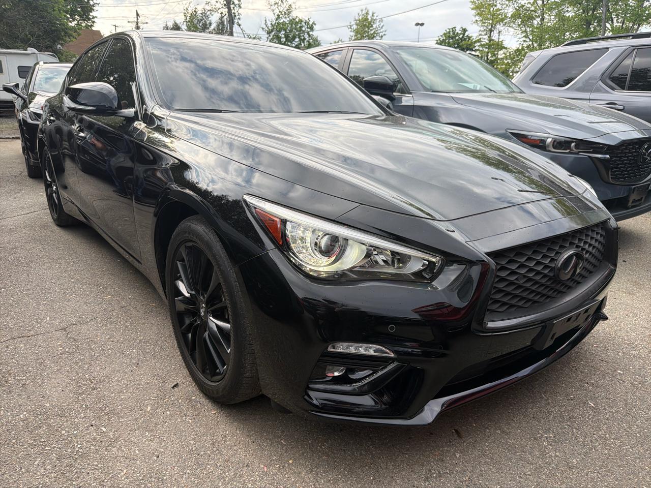 Infiniti Q50 LUXE AWD 2023