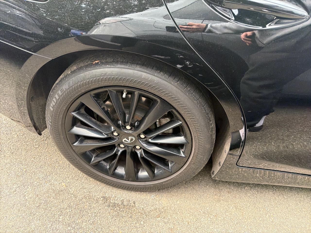 Infiniti Q50 LUXE AWD 2023