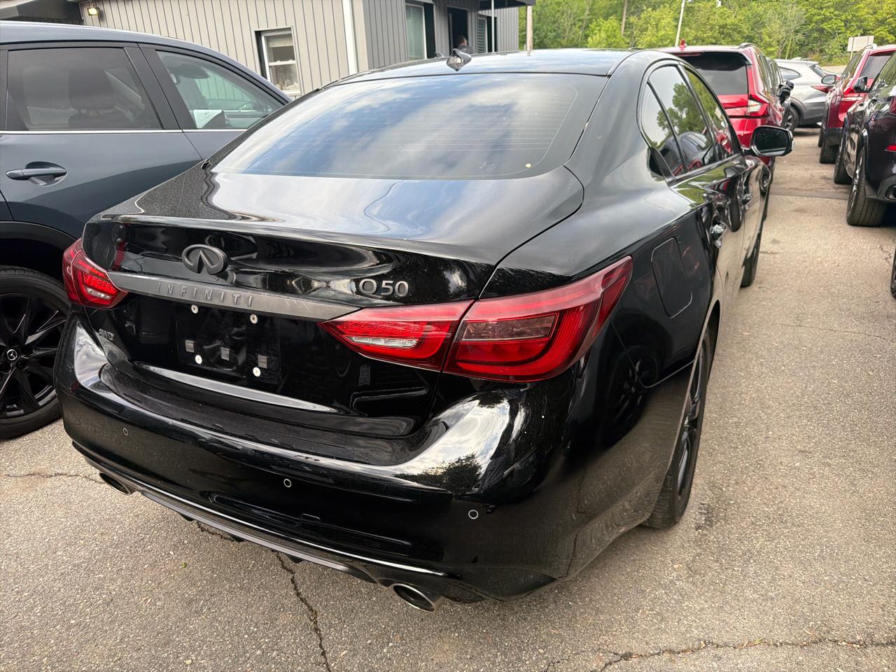 Infiniti Q50 LUXE AWD 2023