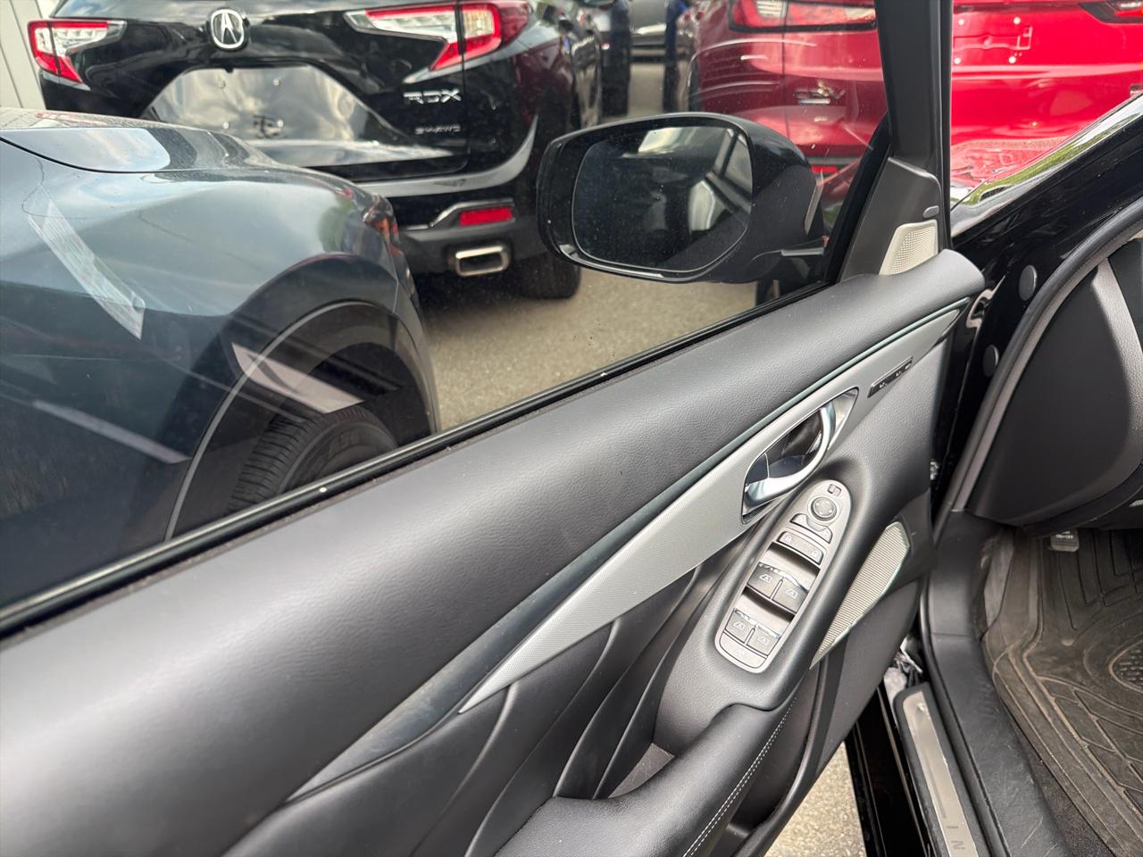 Infiniti Q50 LUXE AWD 2023