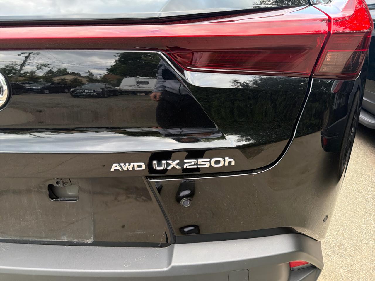 Lexus UX UX 250h Premium AWD 2023
