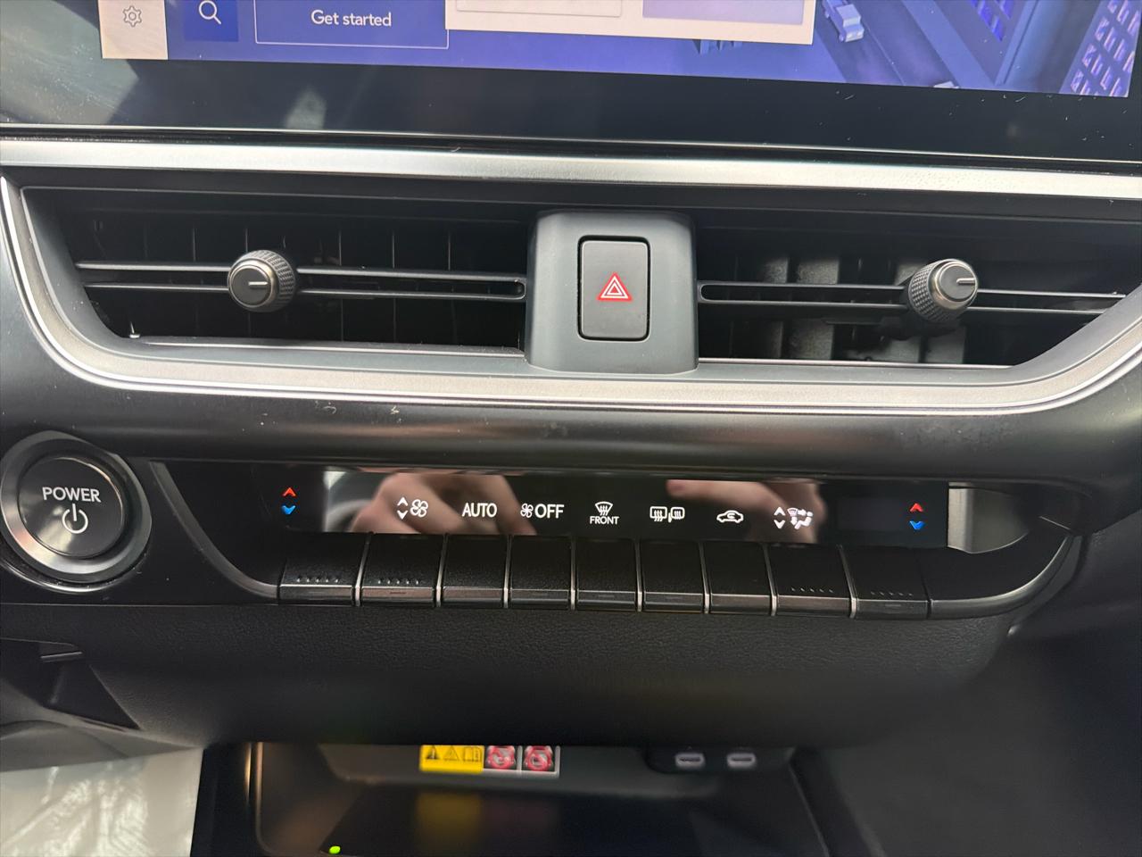 Lexus UX UX 250h Premium AWD 2023