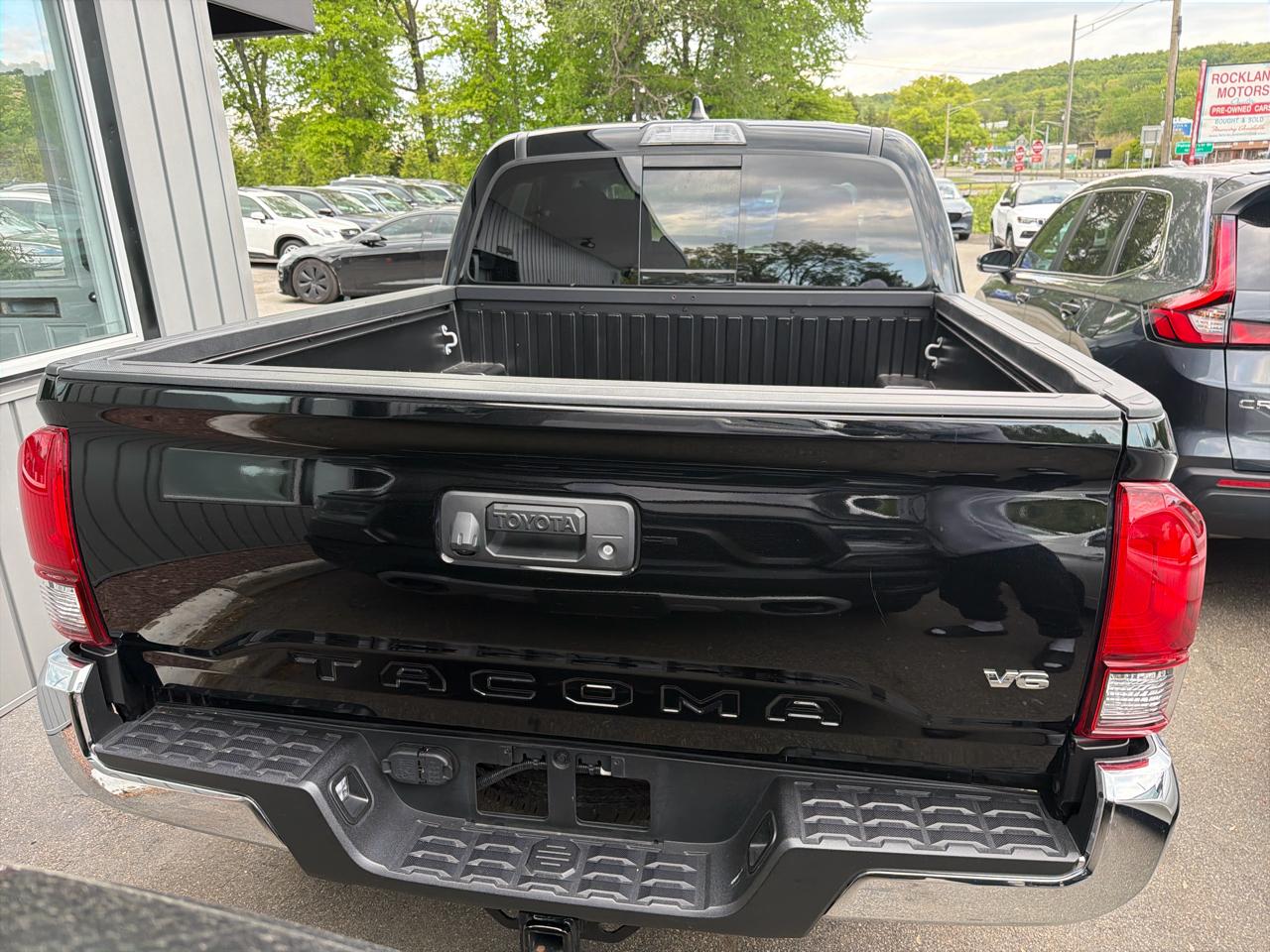 Toyota Tacoma 2WD TRD Off Road Double Cab 5' Bed V6 AT (Natl) 2023