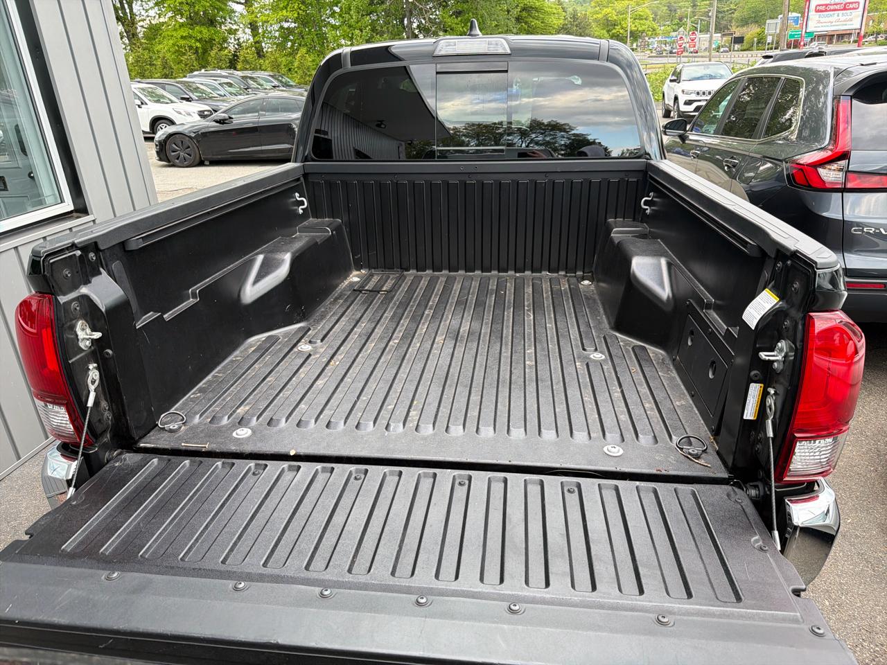 Toyota Tacoma 2WD TRD Off Road Double Cab 5' Bed V6 AT (Natl) 2023