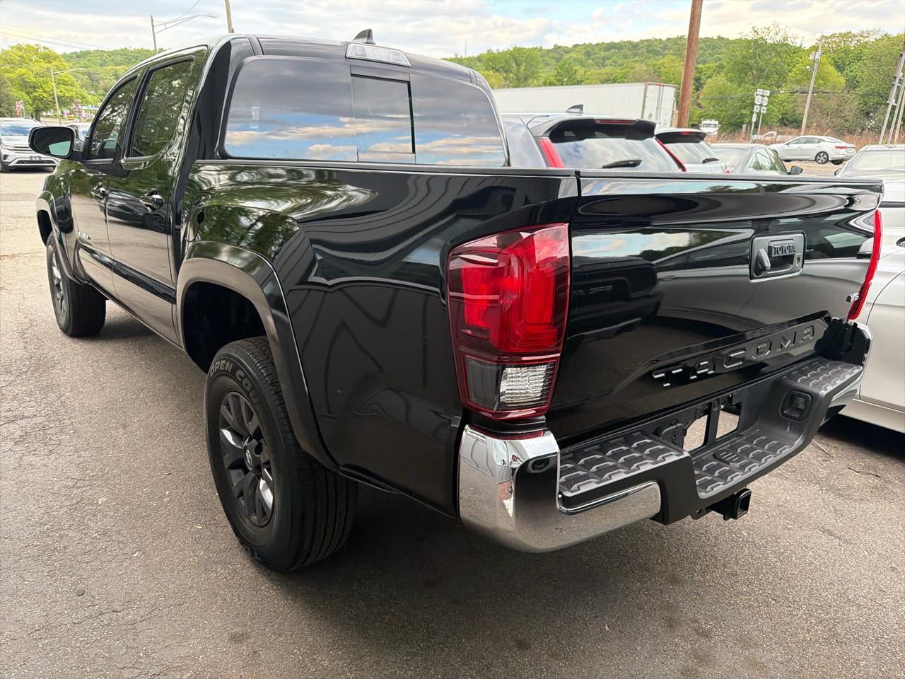 Toyota Tacoma 2WD TRD Off Road Double Cab 5' Bed V6 AT (Natl) 2023