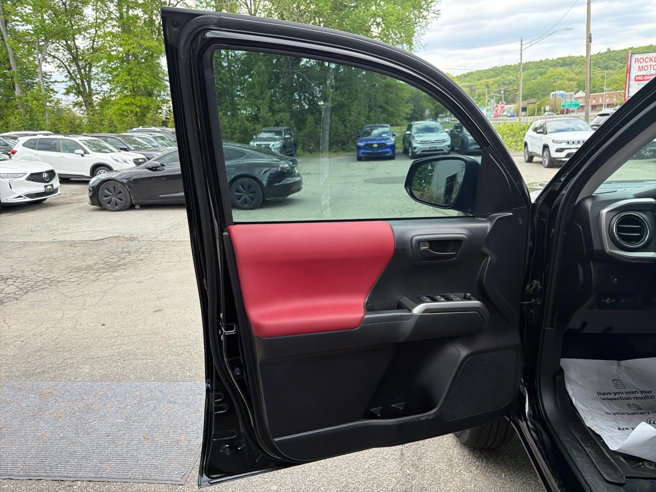 Toyota Tacoma 2WD TRD Off Road Double Cab 5' Bed V6 AT (Natl) 2023