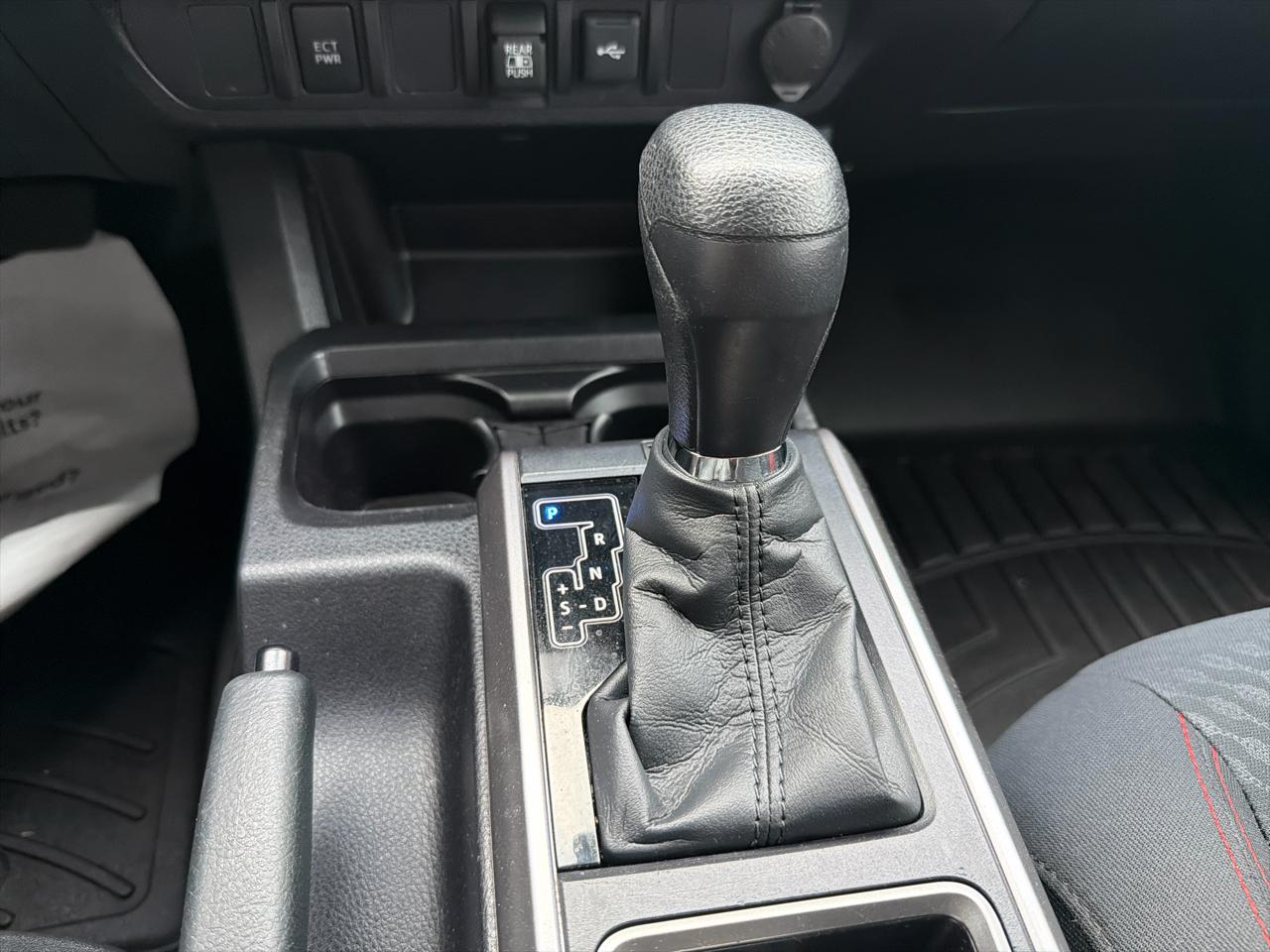 Toyota Tacoma 2WD TRD Off Road Double Cab 5' Bed V6 AT (Natl) 2023