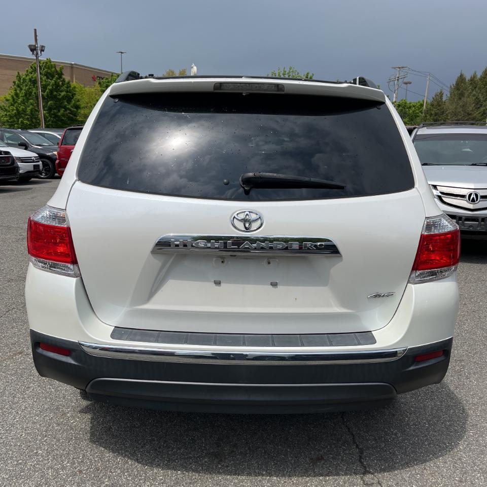 Toyota Highlander Limited 2013