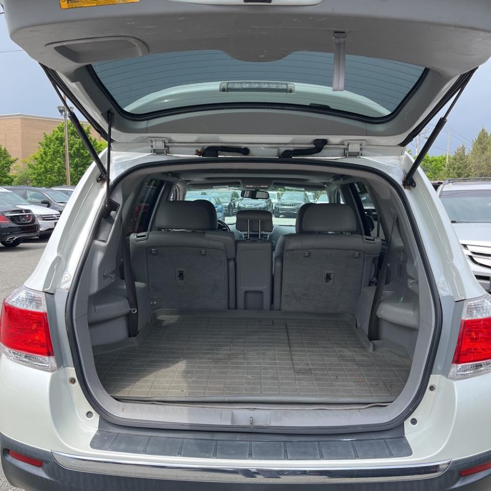 Toyota Highlander Limited 2013