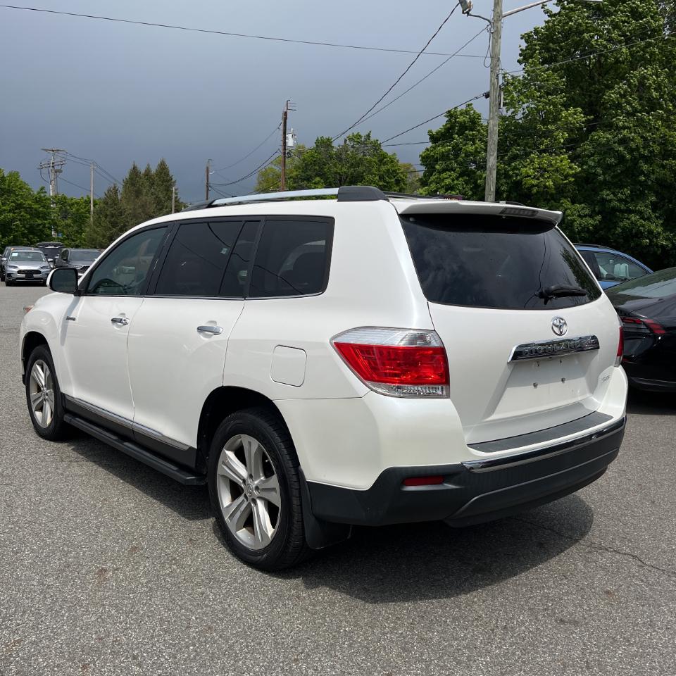 Toyota Highlander Limited 2013