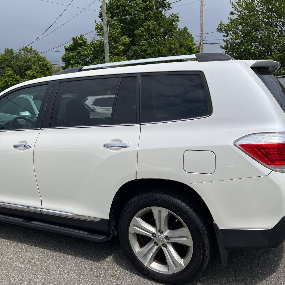 Toyota Highlander Limited 2013
