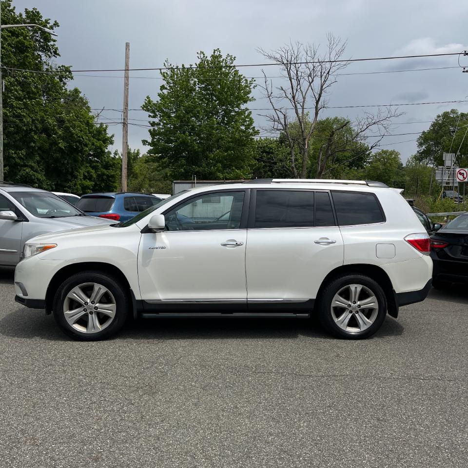 Toyota Highlander Limited 2013