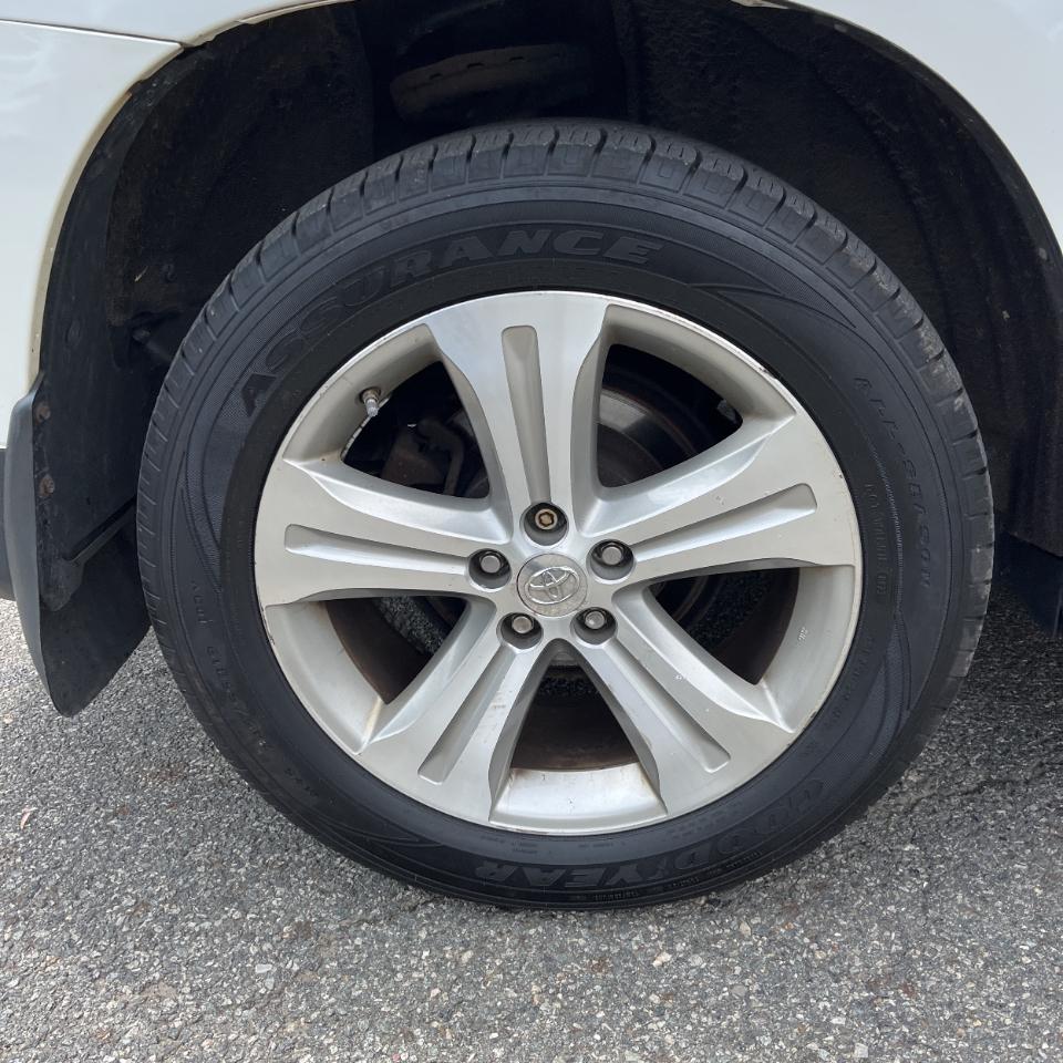 Toyota Highlander Limited 2013