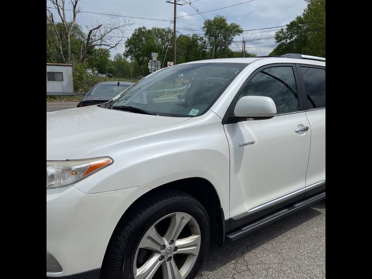 Toyota Highlander Limited 2013