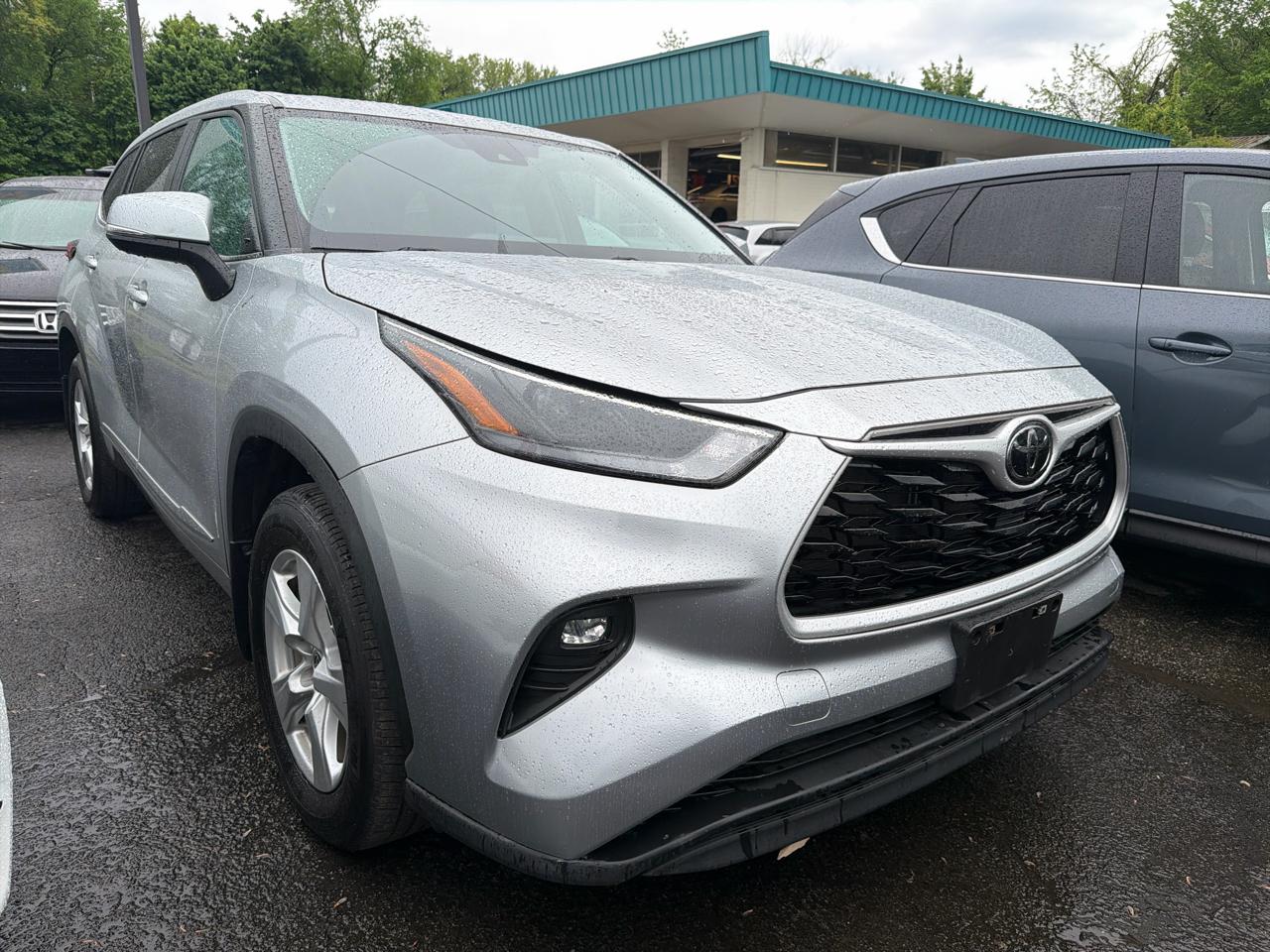 Toyota Highlander Platinum AWD (Natl) 2023