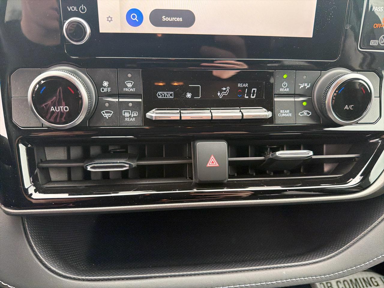 Toyota Highlander Platinum AWD (Natl) 2023