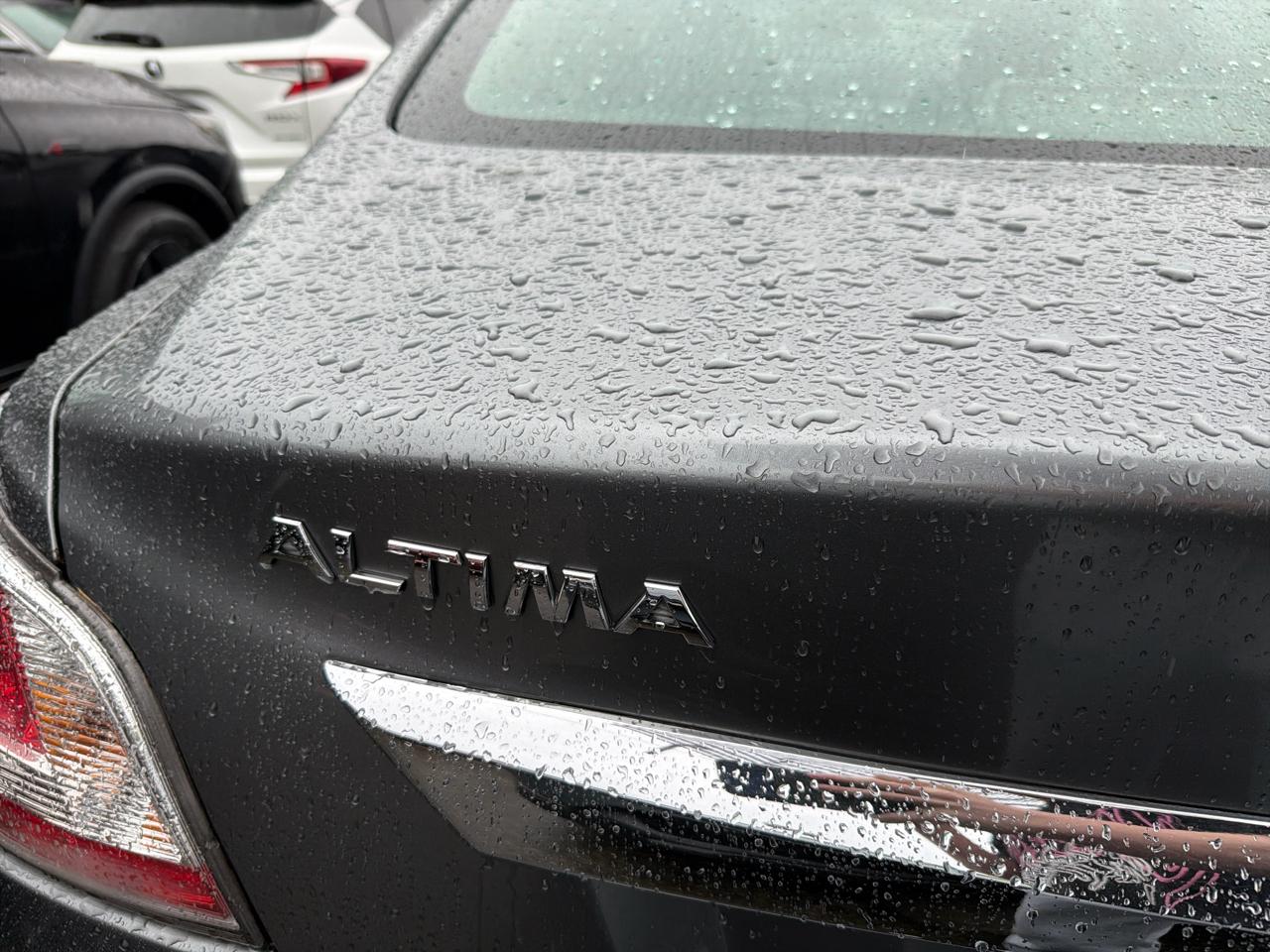 Nissan Altima 4dr Sdn I4 2.5 SV 2015