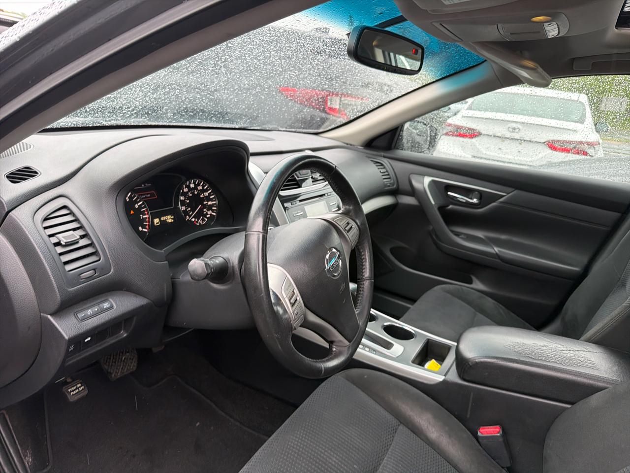 Nissan Altima 4dr Sdn I4 2.5 SV 2015