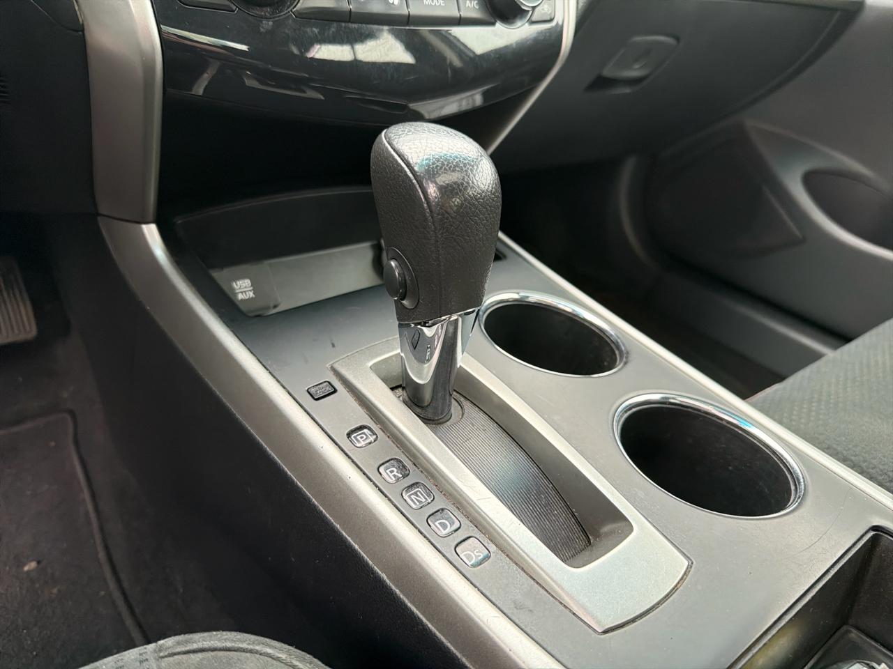 Nissan Altima 4dr Sdn I4 2.5 SV 2015