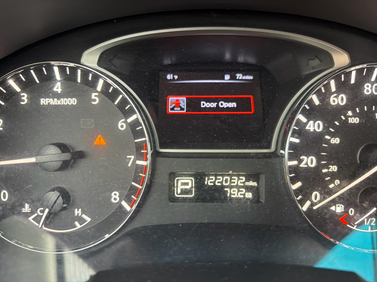 Nissan Altima 4dr Sdn I4 2.5 SV 2015