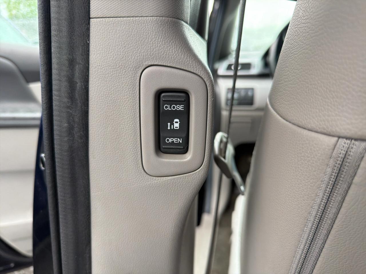 Honda Odyssey 5dr Touring 2012