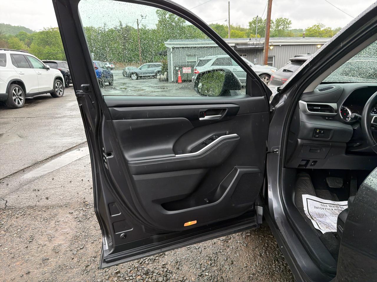 Toyota Highlander Platinum AWD (Natl) 2024