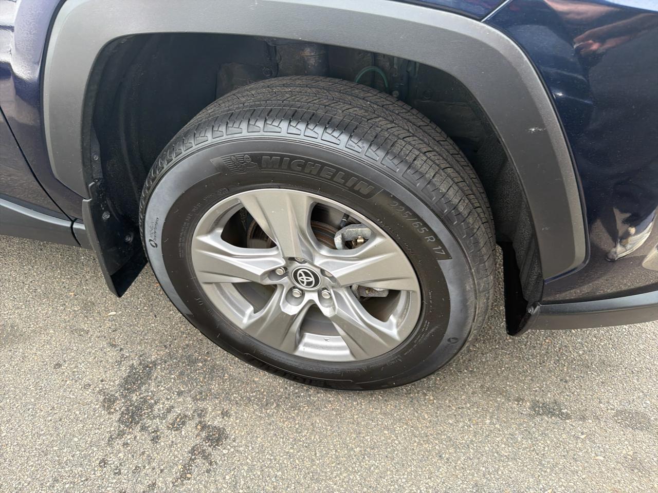 Toyota RAV4 XLE AWD (Natl) 2023
