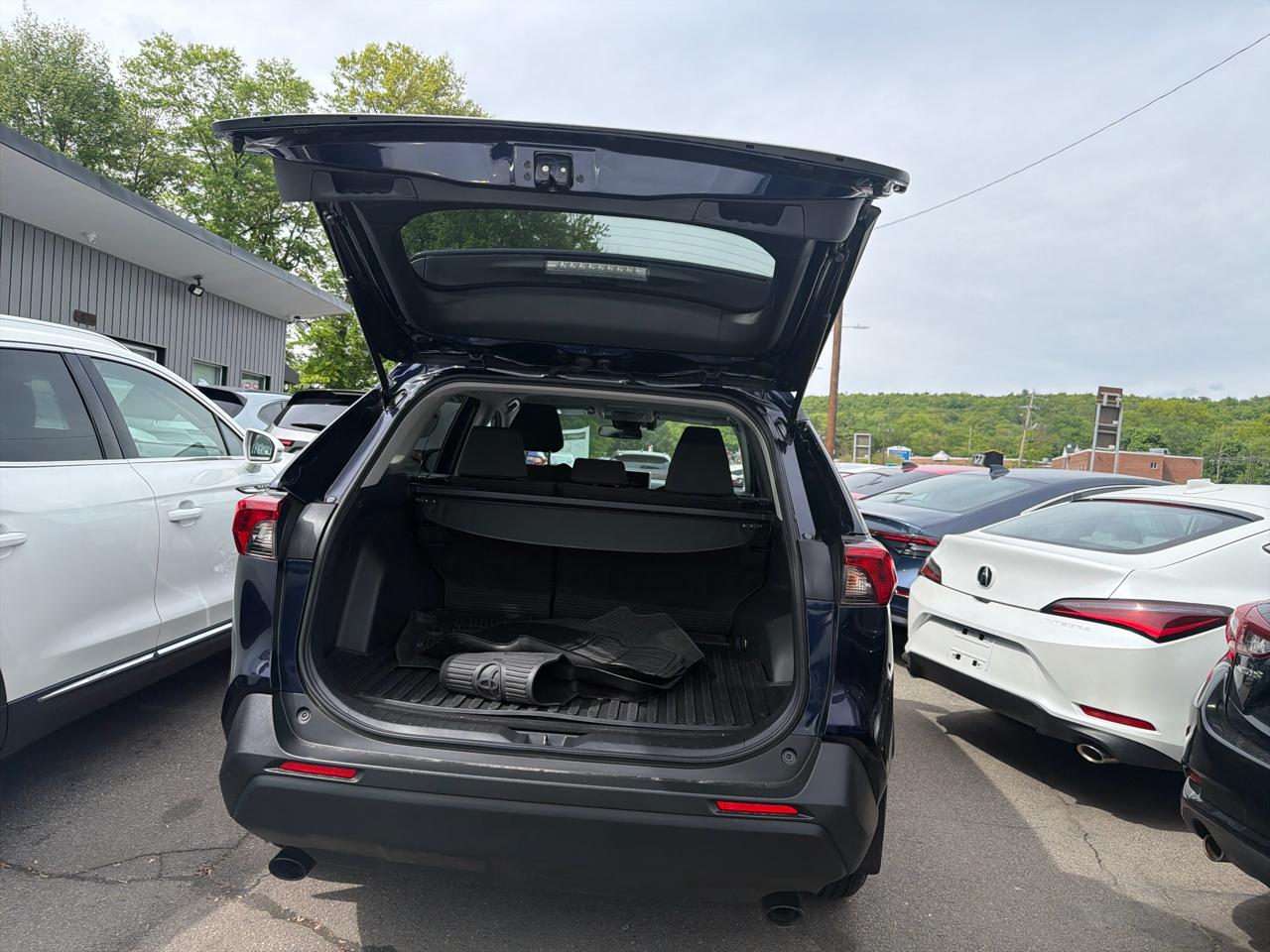 Toyota RAV4 XLE AWD (Natl) 2023