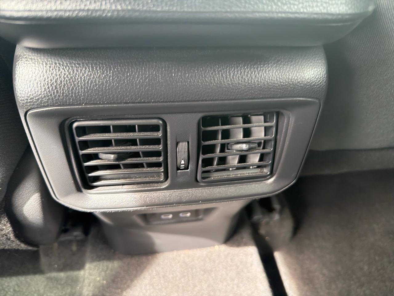 Toyota RAV4 XLE AWD (Natl) 2023