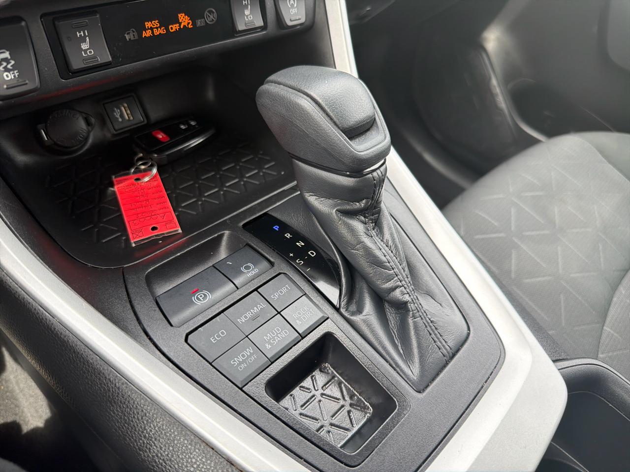Toyota RAV4 XLE AWD (Natl) 2023