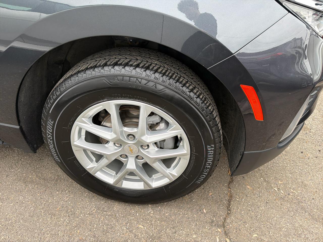 Chevrolet Equinox AWD 4dr LT w/1LT 2023