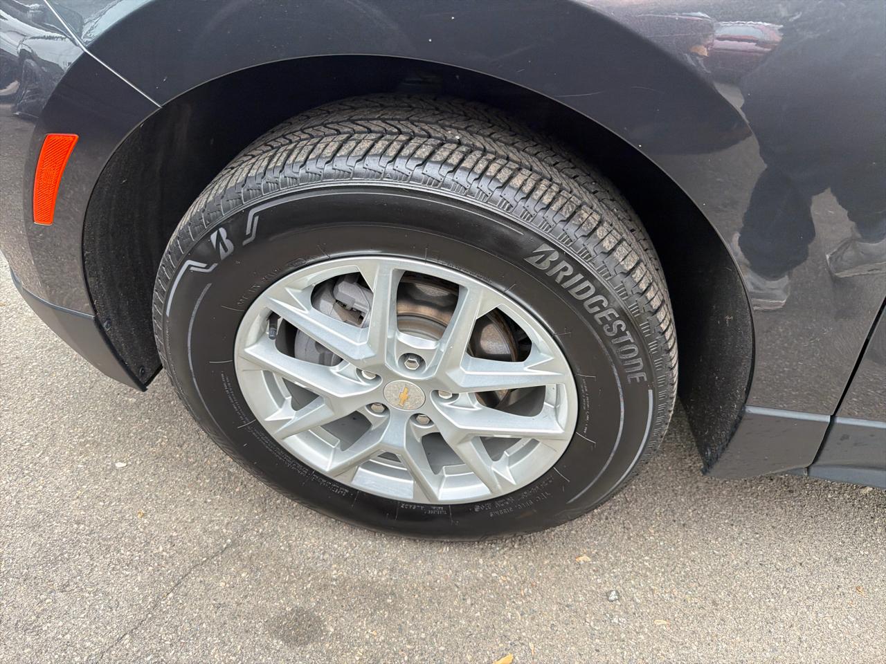 Chevrolet Equinox AWD 4dr LT w/1LT 2023