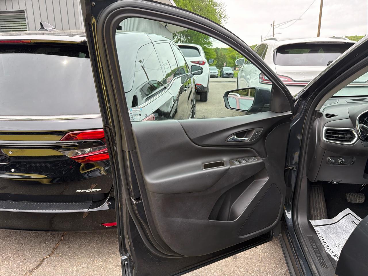 Chevrolet Equinox AWD 4dr LT w/1LT 2023