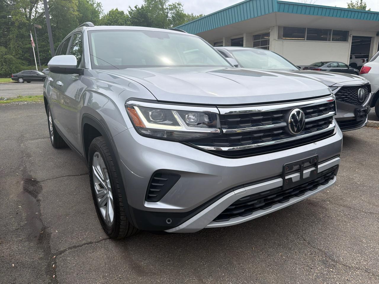 Volkswagen Atlas 2.0T SE w/Technology 4MOTION 2022