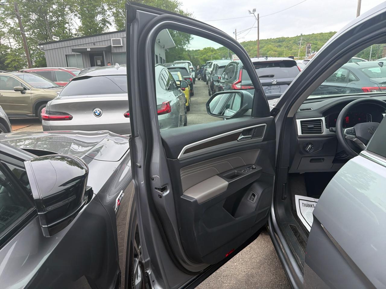 Volkswagen Atlas 2.0T SE w/Technology 4MOTION 2022
