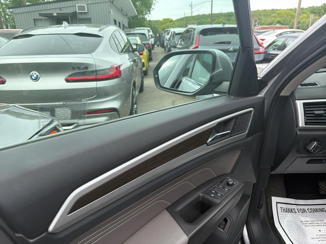 Volkswagen Atlas 2.0T SE w/Technology 4MOTION 2022