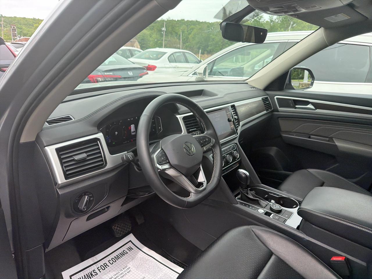 Volkswagen Atlas 2.0T SE w/Technology 4MOTION 2022